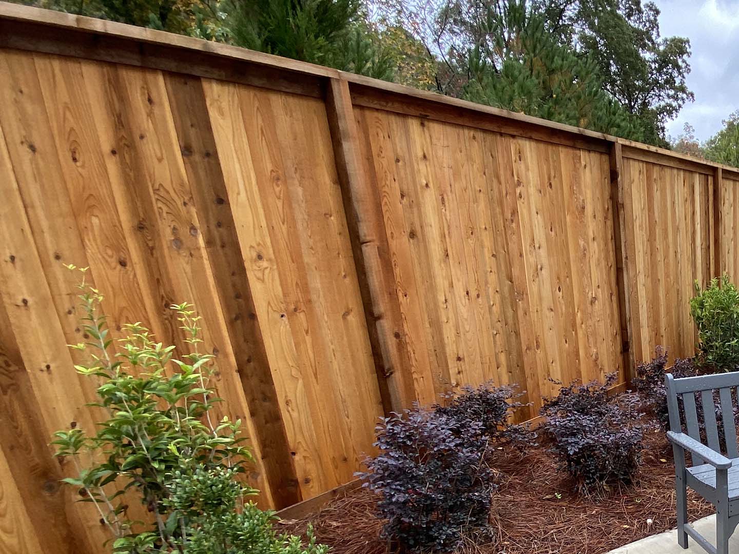 Hoover Al cap and trim style wood fence