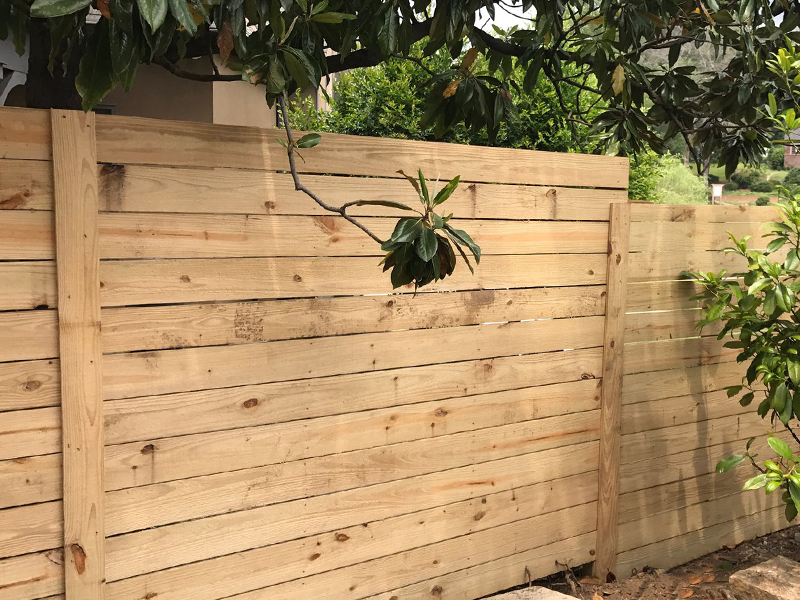 Hoover Al horizontal style wood fence